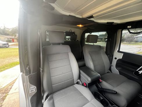 Used 2008 Jeep Wrangler Sahara w/ PWR Convenience Group image 6