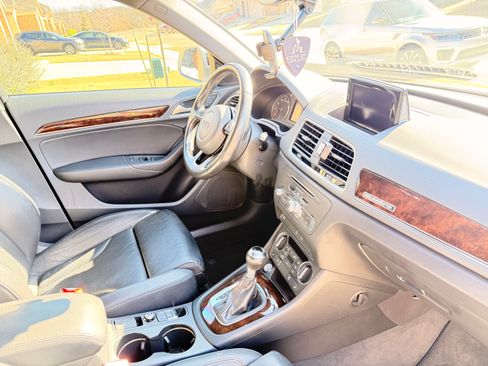 Used 2018 Audi Q3 2.0T Premium Plus w/ Premium Plus Package image 22