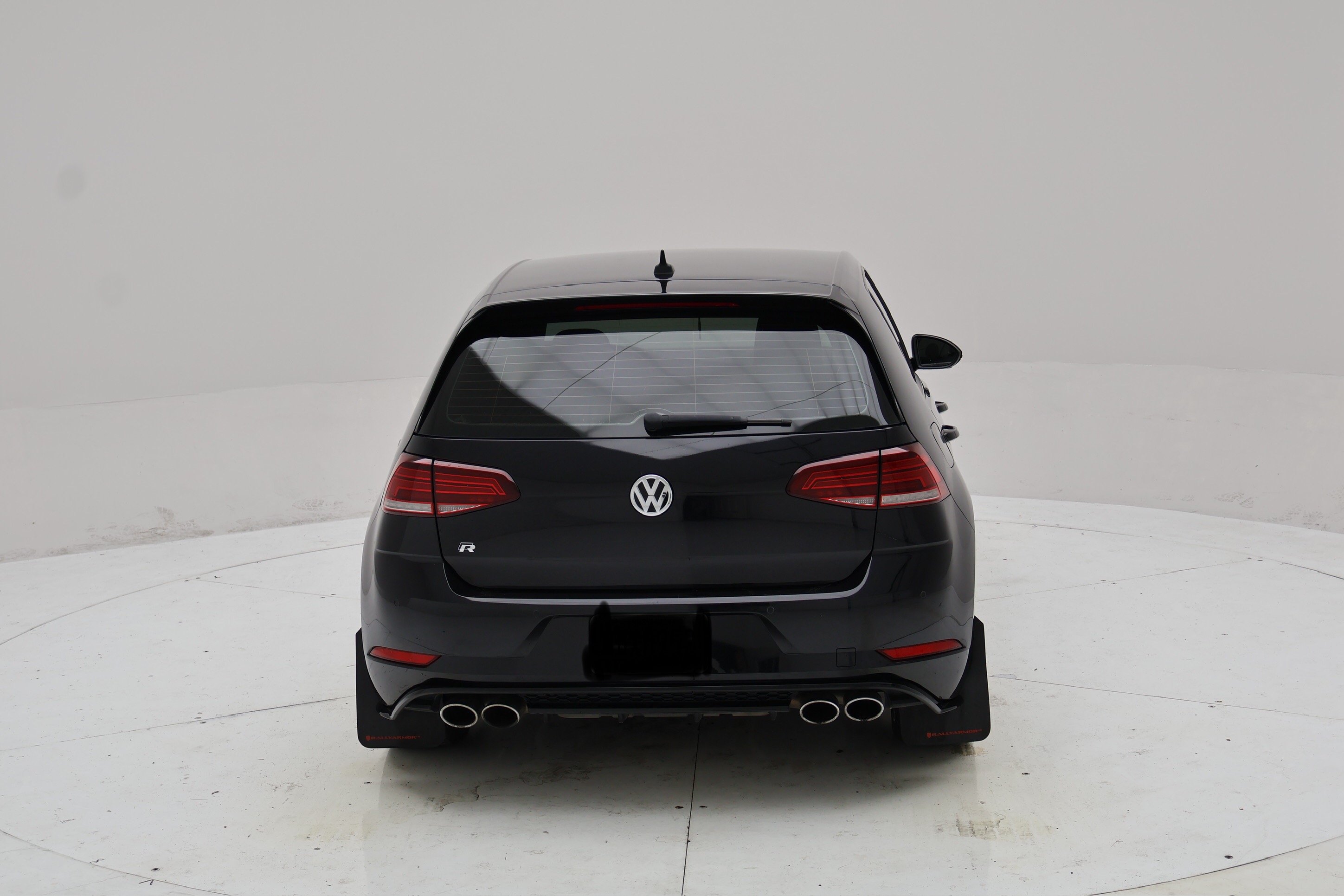 Used 2019 Volkswagen Golf R 4-Door AWD/4WD image 6