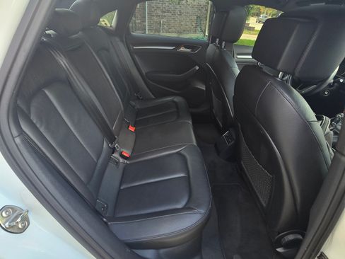 Used 2018 Audi A3 2.0T Premium image 8