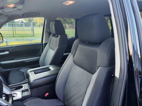 Used 2016 Toyota Tundra SR5 w/ TRD Off Road Package AWD/4WD image 8