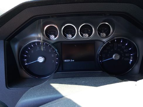 Used 2013 Ford F350 Lariat w/ Chrome Pkg image 10