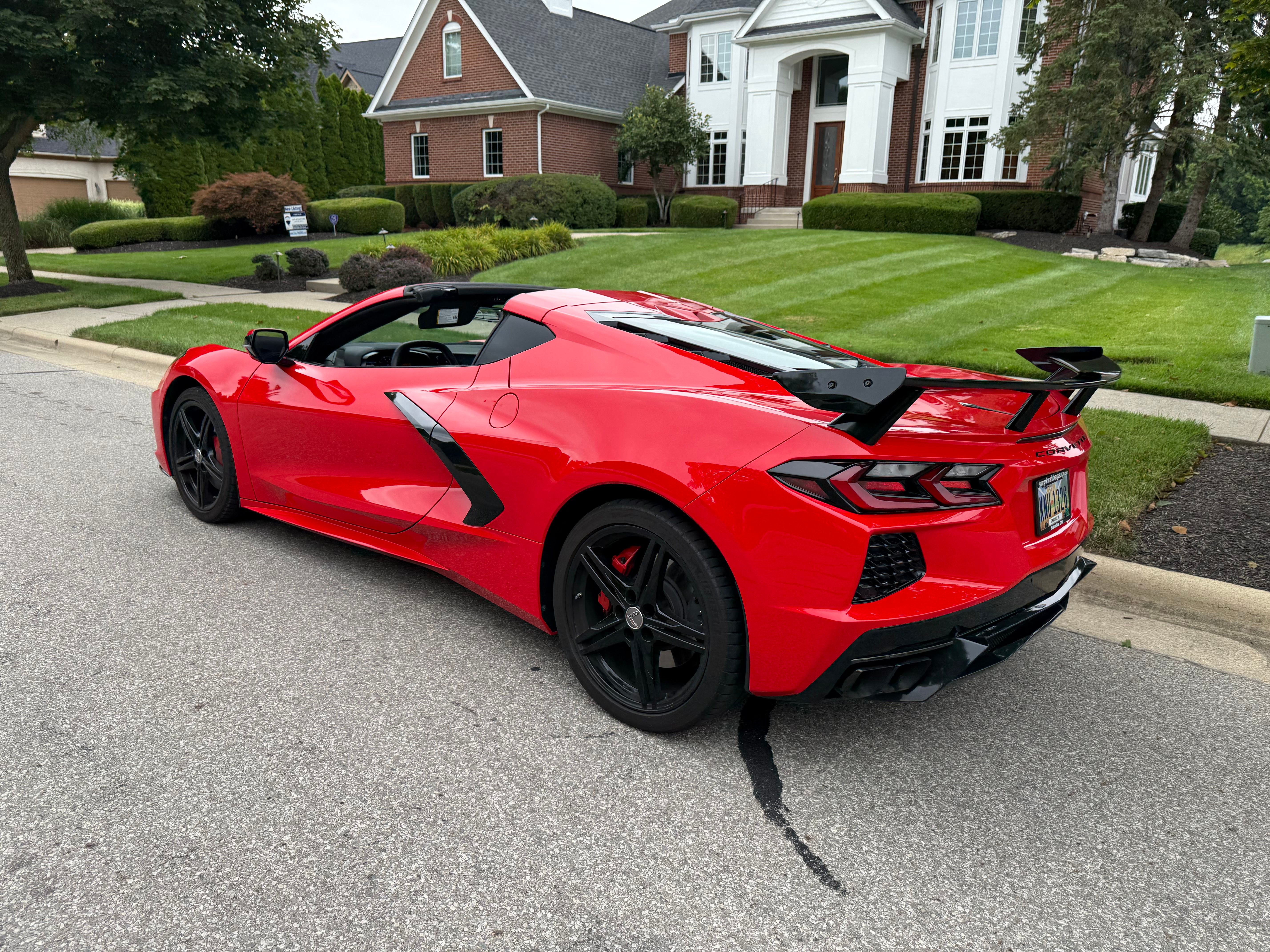 Used 2024 Chevrolet Corvette Stingray Coupe w/ Z51 Performance Package RWD image 15