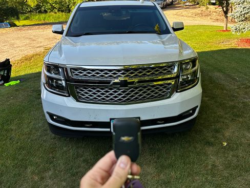 Used 2018 Chevrolet Tahoe LT w/ LT Signature Package image 15