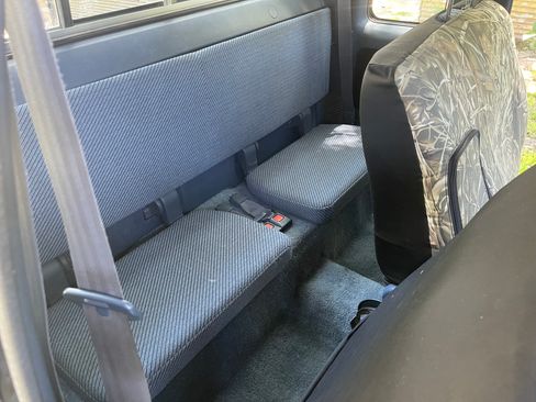 Used 1993 Toyota Pickup Deluxe AWD/4WD image 26