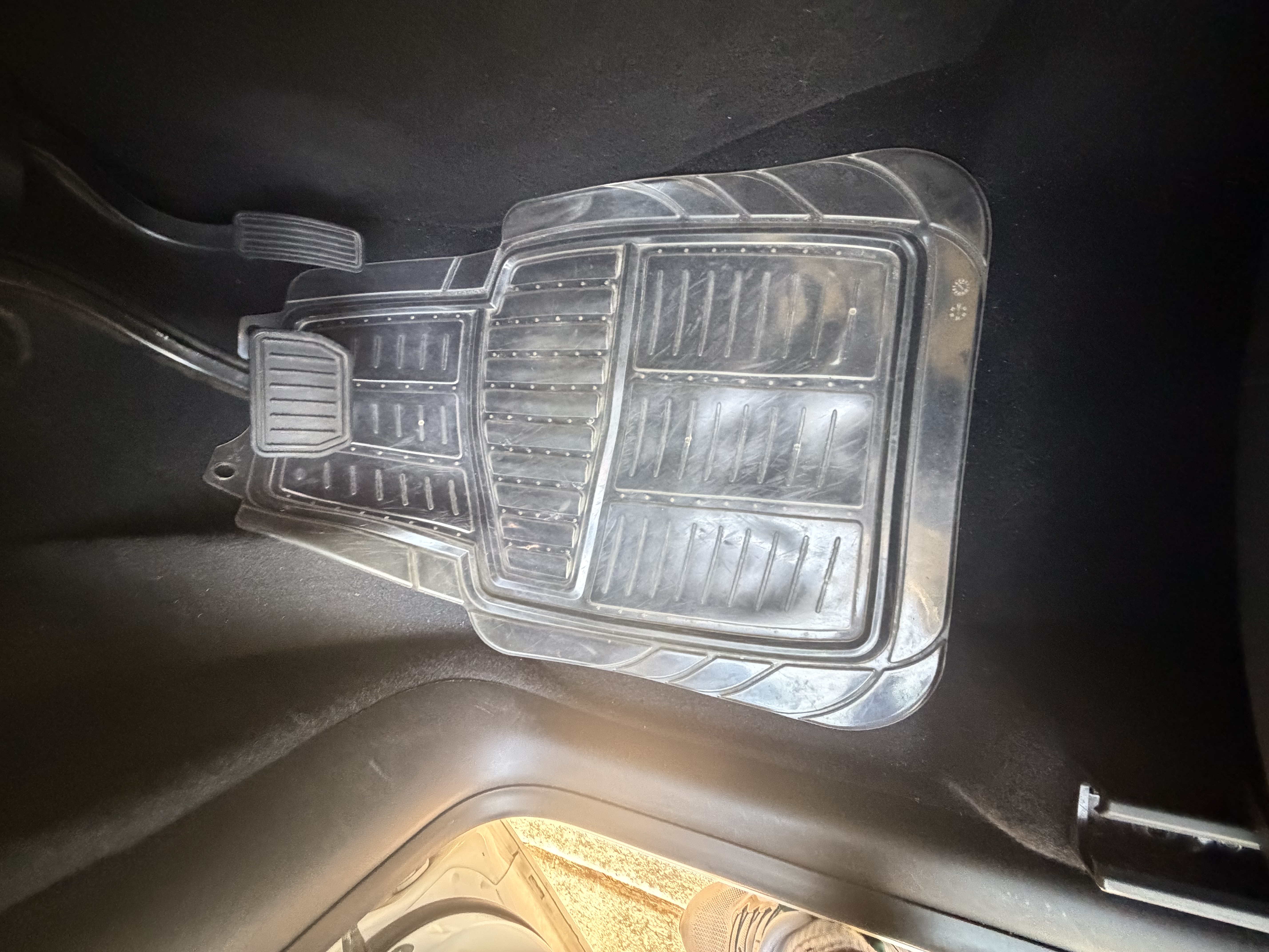 Used 2021 Tesla Model Y Long Range AWD/4WD image 14