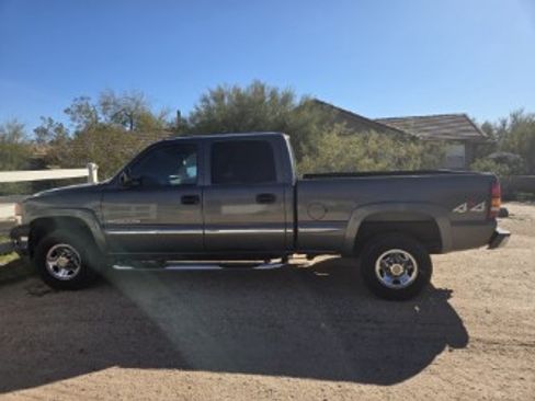 Used 2001 GMC Sierra 2500 SLE w/ SLT Marketing Option Pkg image 2