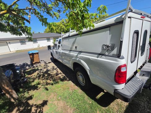 Used 2012 Ford F250 XL image 1