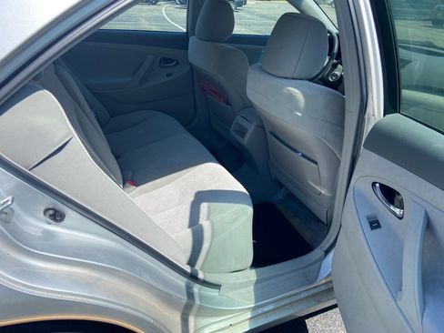 Used 2011 Toyota Camry LE w/ LE Extra-Value Pkg FWD image 9