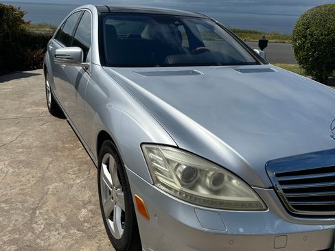 Used 2010 Mercedes-Benz S 550 4MATIC image 9