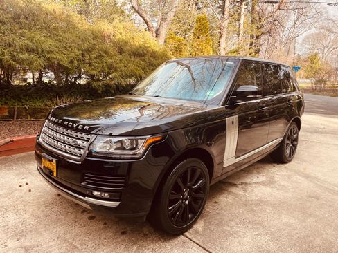 Used 2013 Land Rover Range Rover Supercharged image 1