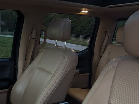 Used 2017 Ford F250 Lariat w/ Lariat Ultimate Package image 4