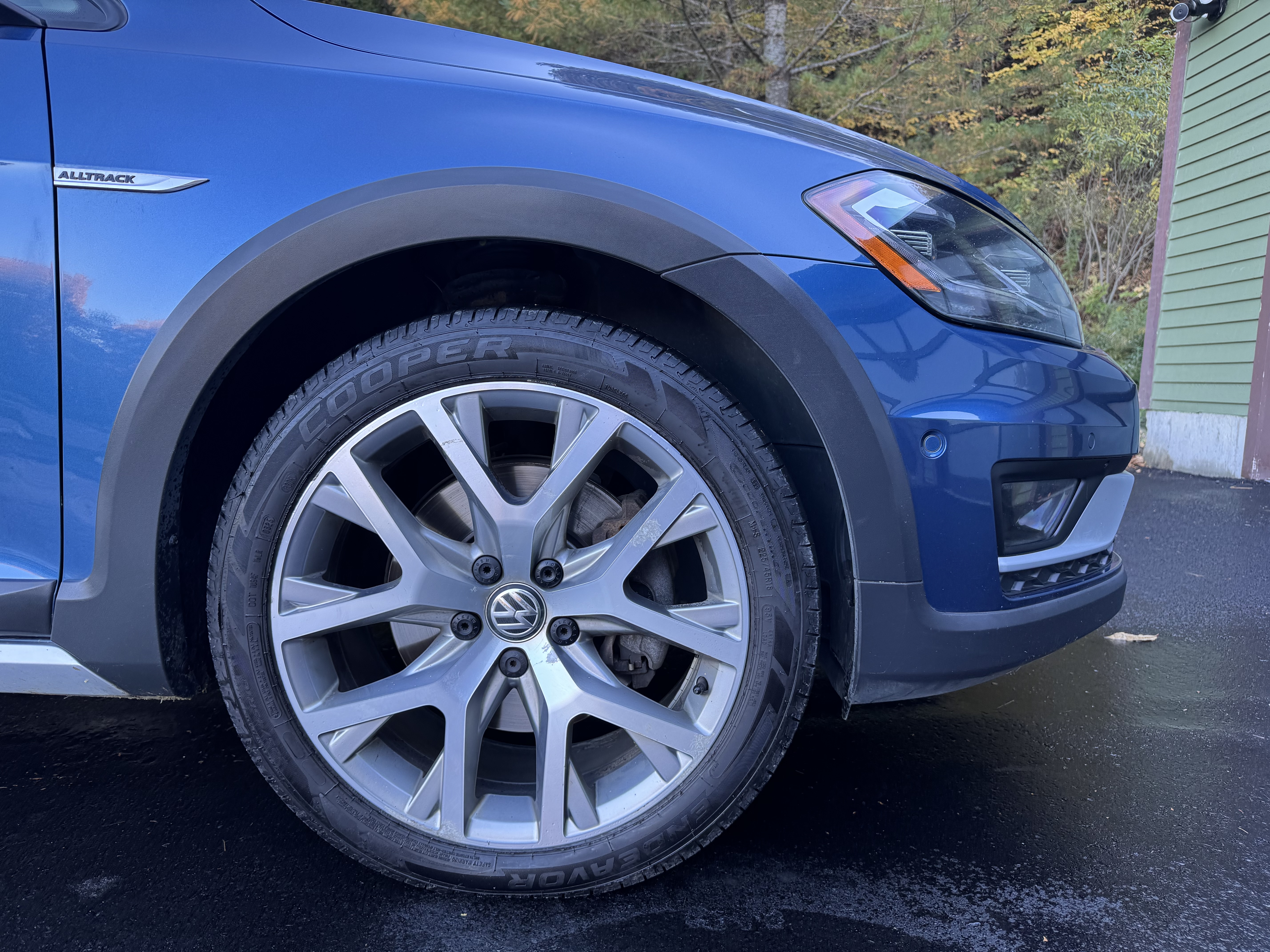 Used 2019 Volkswagen Golf Alltrack SE AWD/4WD image 12