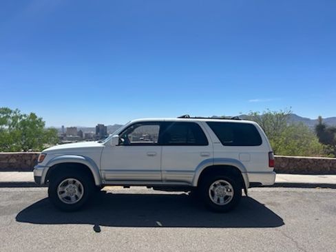 Used 1998 Toyota 4Runner Limited image 1