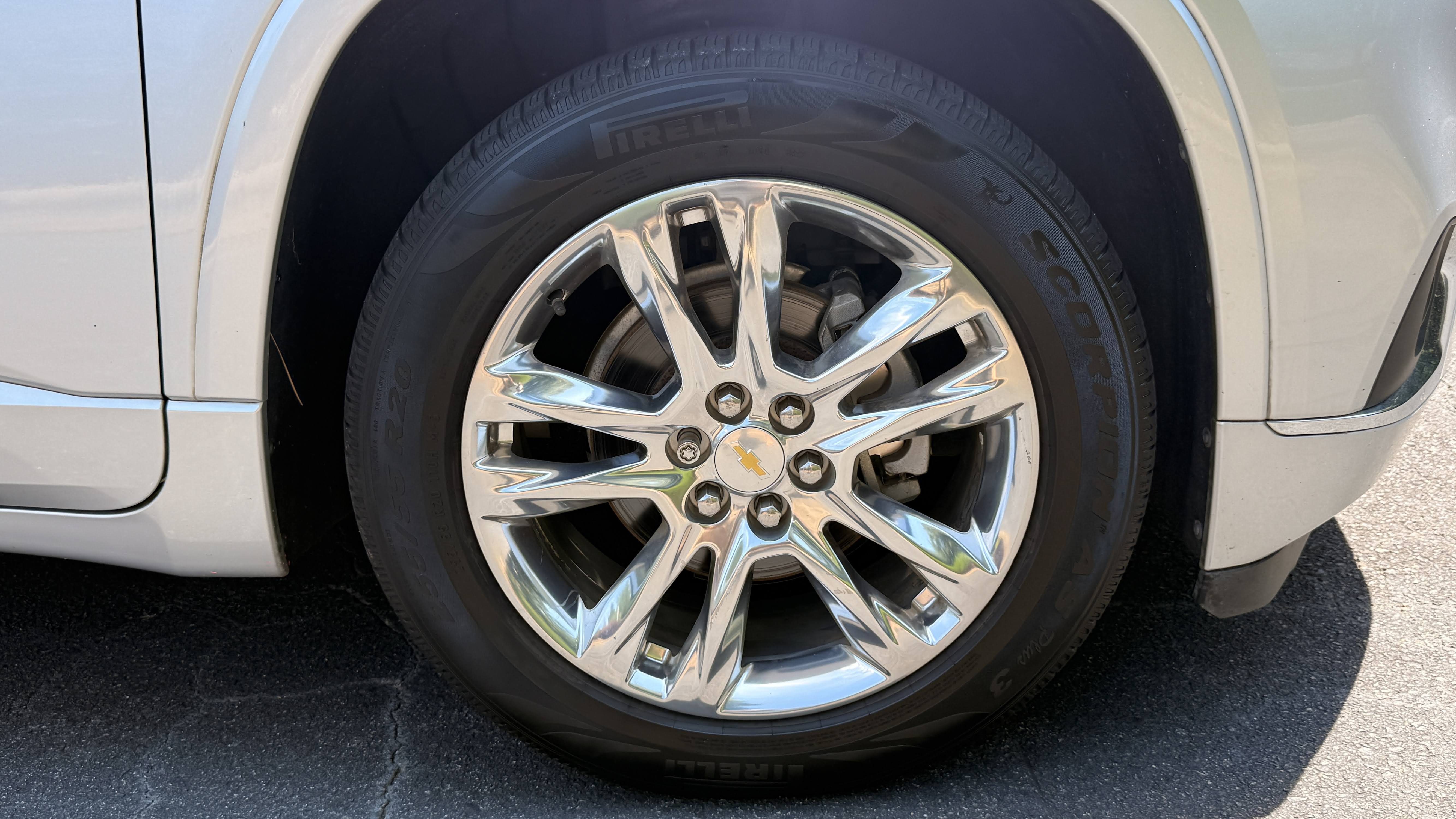 Used 2018 Chevrolet Traverse High Country AWD/4WD image 13