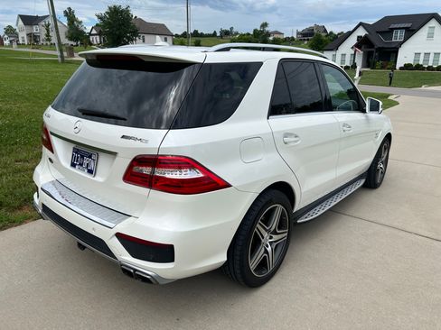 Used 2014 Mercedes-Benz ML 63 AMG 4MATIC image 8
