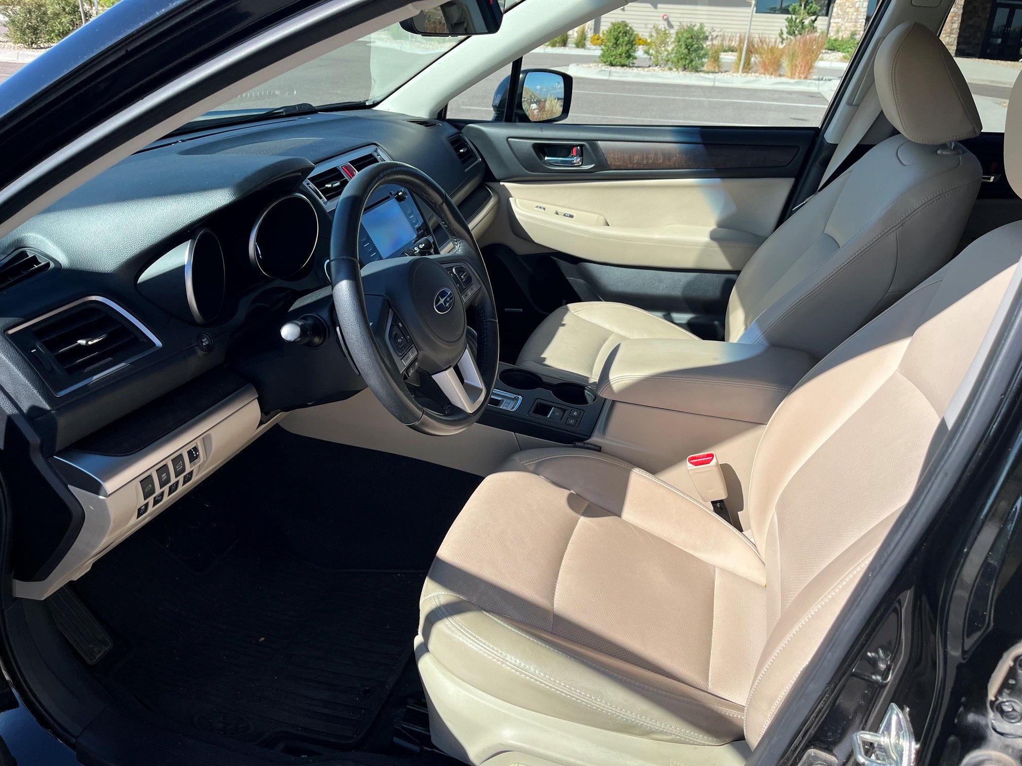 Used 2017 Subaru Outback 2.5i Limited AWD/4WD image 13