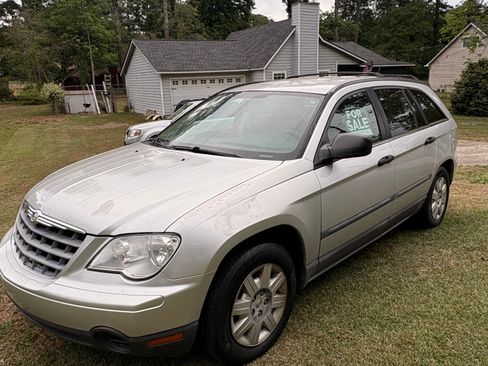 Used 2008 Chrysler Pacifica LX w/ Cargo Convenience Group image 5