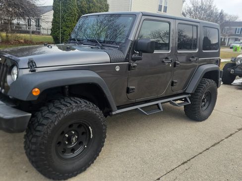 Used 2016 Jeep Wrangler Unlimited Sport w/ Quick Order Package 24S image 2