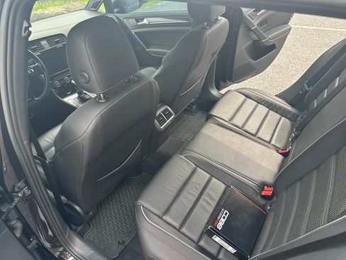 Used 2019 Volkswagen Golf R 4-Door AWD/4WD image 13