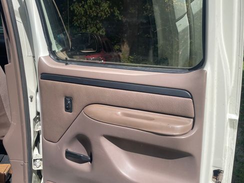 Used 1997 Ford F250 4x4 Crew Cab Heavy Duty image 27