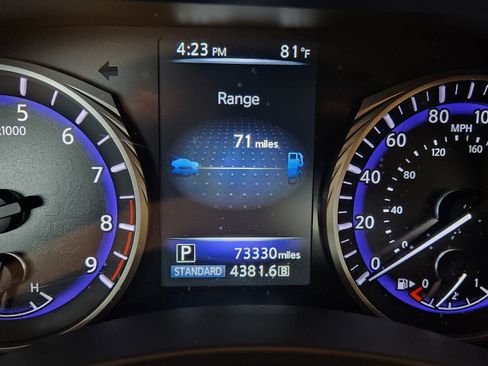 Used 2015 INFINITI Q50 Premium w/ Deluxe Touring Package image 17