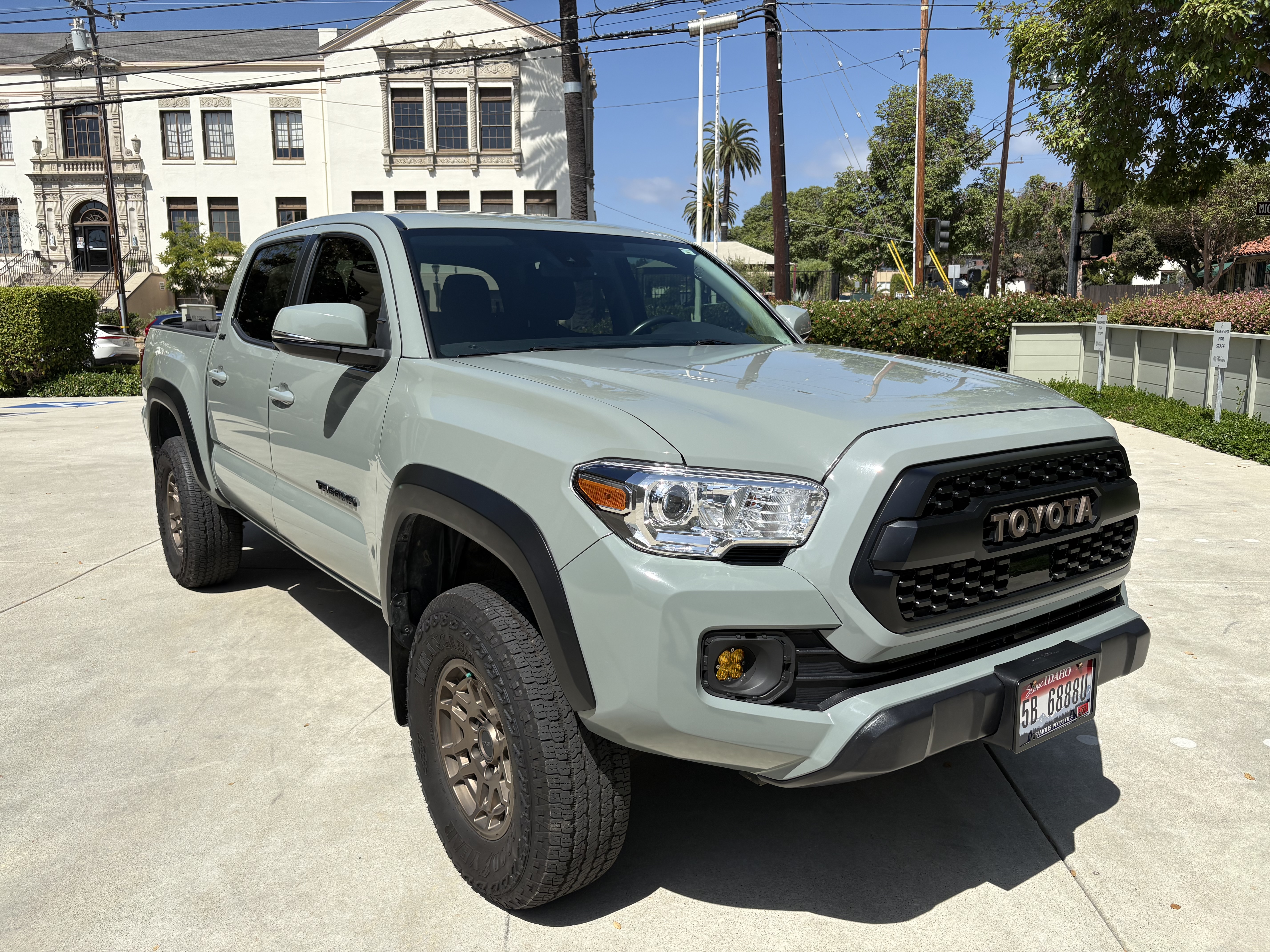 Used 2022 Toyota Tacoma SR5 w/ Trail Edition AWD/4WD image 5