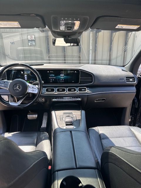 Used 2021 Mercedes-Benz GLS 580 4MATIC image 13