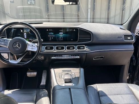 Used 2021 Mercedes-Benz GLS 580 4MATIC image 13