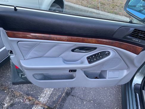 Used 2003 BMW 525i Sedan image 15