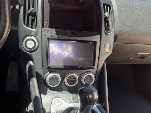 Used 2018 Nissan 370Z Coupe image 14