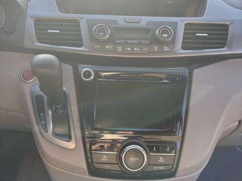 Used 2015 Honda Odyssey EX image 12