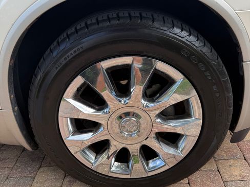 Used 2011 Buick Enclave CXL w/ Trailering Provision Package image 11