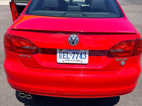 Used 2013 Volkswagen Jetta SE FWD image 18