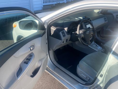 Used 2013 Toyota Corolla LE w/ Premium Complete Pkg image 13