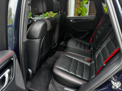 Used 2021 Porsche Macan GTS AWD/4WD image 18