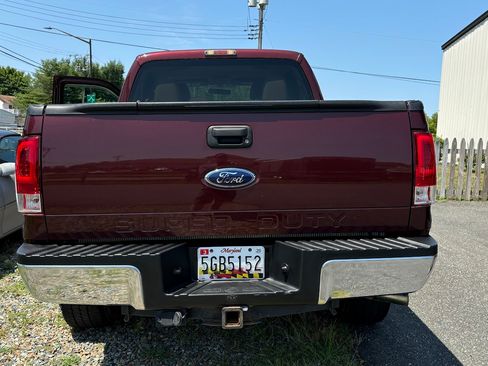 Used 2011 Ford F350 XLT w/ XLT Appearance Pkg image 19