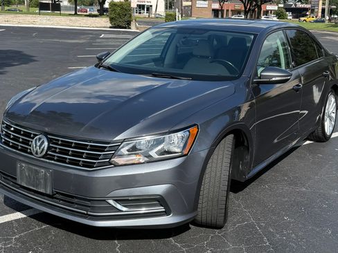 Used 2019 Volkswagen Passat 2.0T Wolfsburg FWD image 4