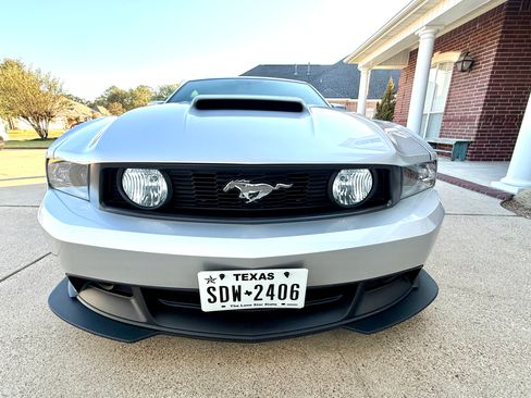 Used 2012 Ford Mustang GT Premium w/ Brembo Brake Pkg image 8