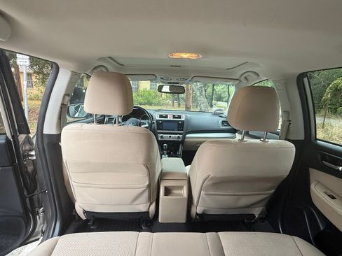Used 2017 Subaru Outback 2.5i Premium AWD/4WD image 24