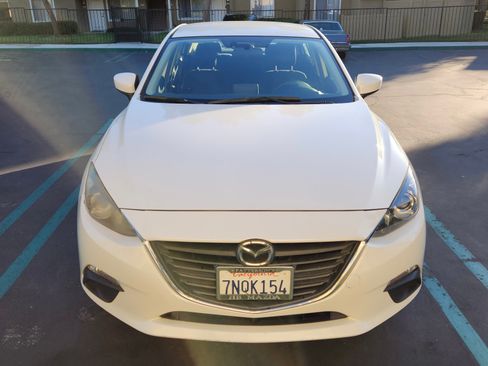 Used 2016 MAZDA MAZDA3 i Sport w/ Preferred Equipment Package FWD image 2