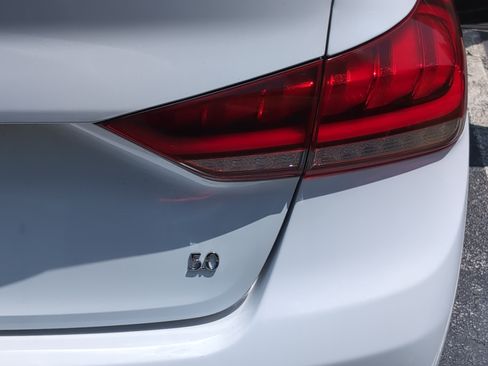 Used 2015 Hyundai Genesis 5.0 image 15