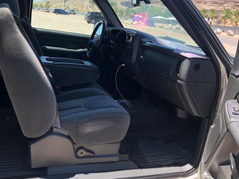 Used 2004 Chevrolet Silverado 1500 LS w/ Light Duty Power Package image 5