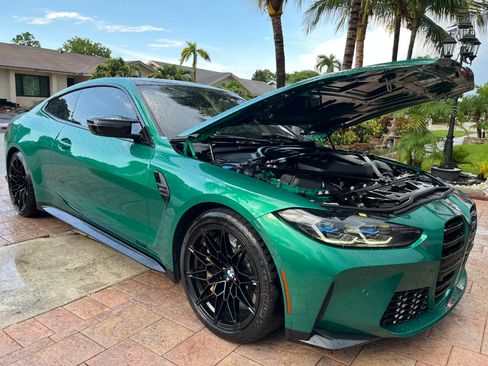 Used 2021 BMW M4 Coupe image 2