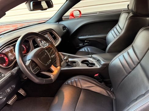 Used 2019 Dodge Challenger SRT Hellcat Redeye image 14