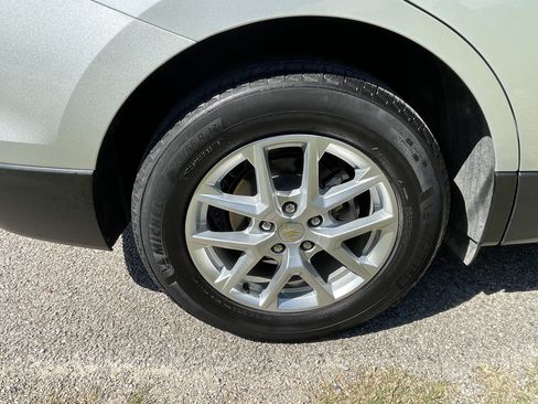 Used 2022 Chevrolet Equinox LS image 14