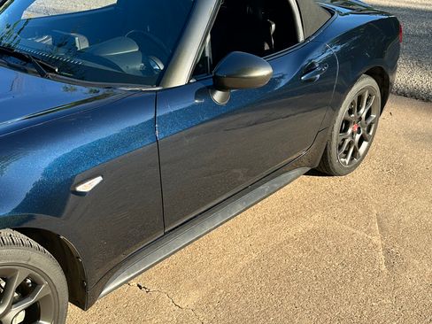 Used 2018 FIAT 124 Spider Abarth w/ Convenience Group image 5