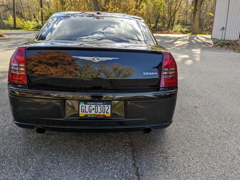 Used 2006 Chrysler 300 SRT8 w/ SRT Option Group II image 5