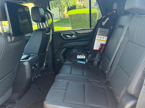 Used 2021 Chevrolet Tahoe RST w/ Rear Media and Nav Package AWD/4WD image 11