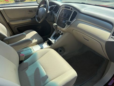 Used 2006 Toyota Highlander Sport FWD image 16